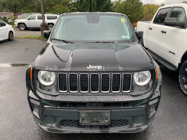 Used 2023 Jeep Renegade Latitude AWD/4WD image 7