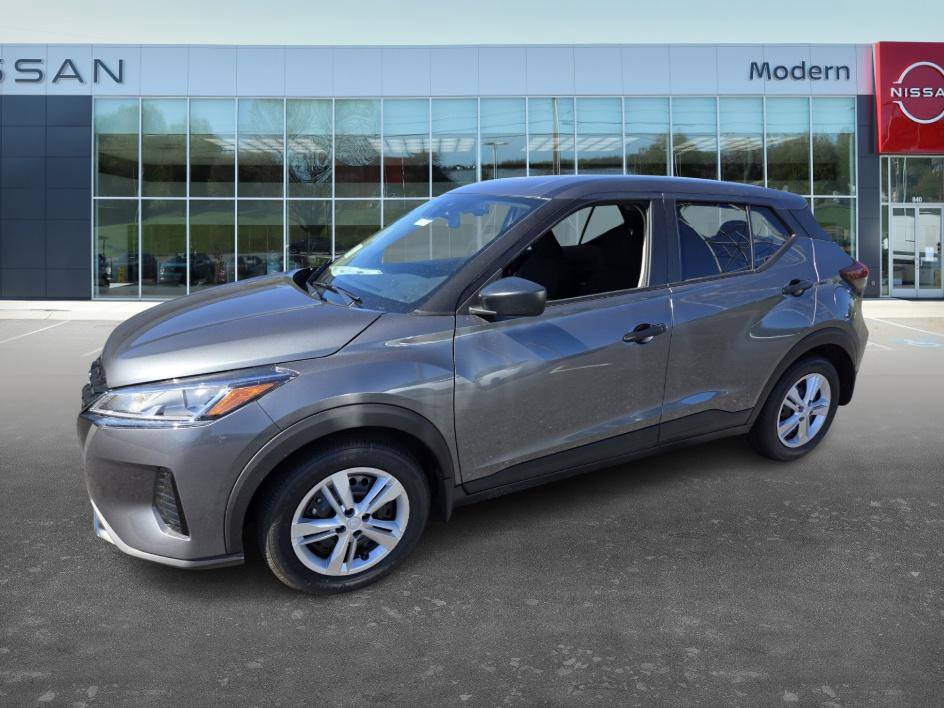 New 2025 Nissan Kicks S image 1