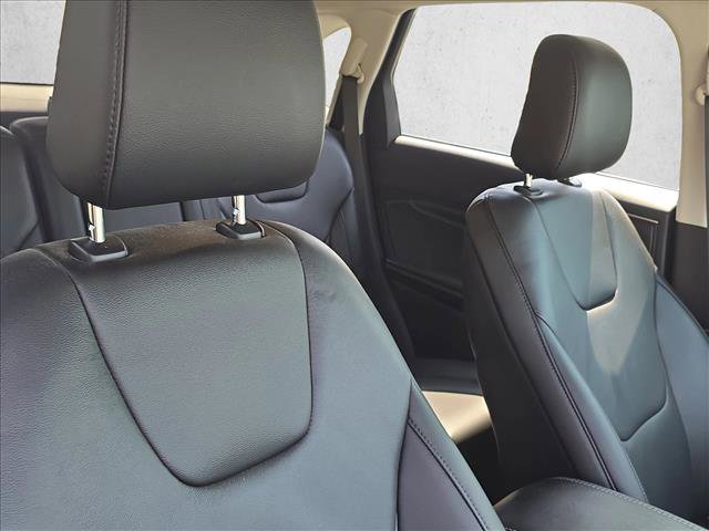 Used 2021 Ford Edge Titanium image 22