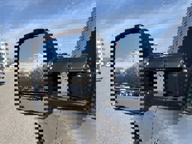 Used 2016 Toyota Tundra SR5 w/ SR5 Upgrade Package image 7