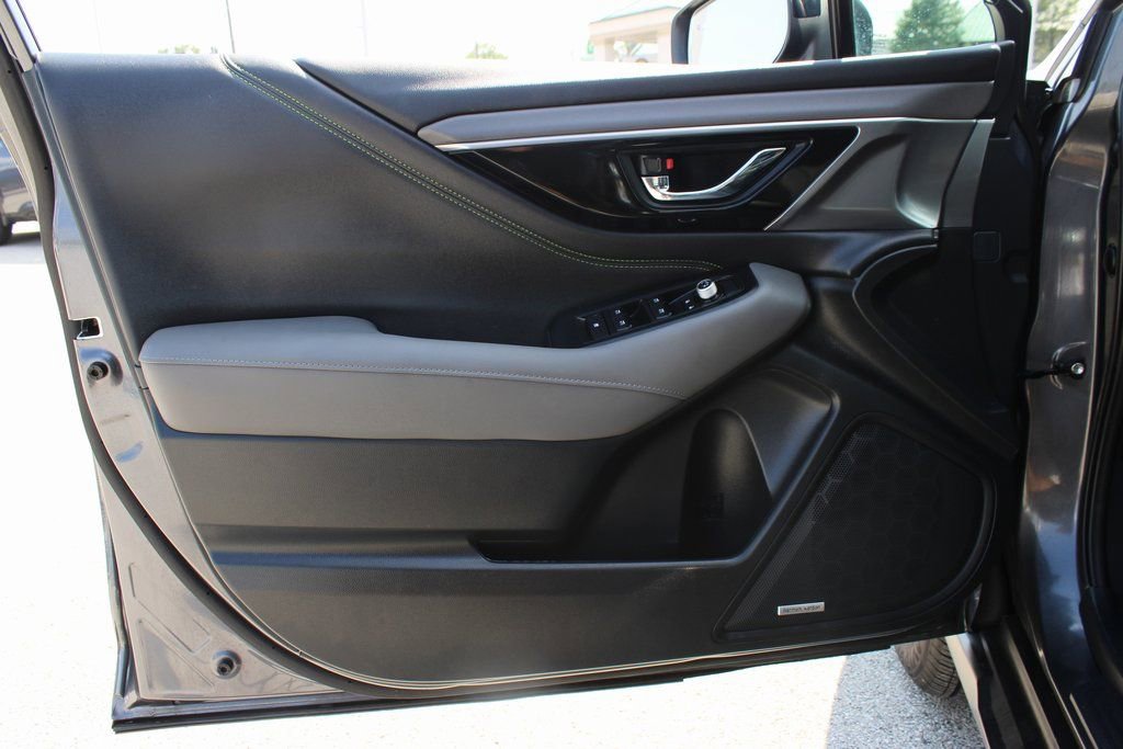 Used 2025 Subaru Outback Onyx Edition XT image 9