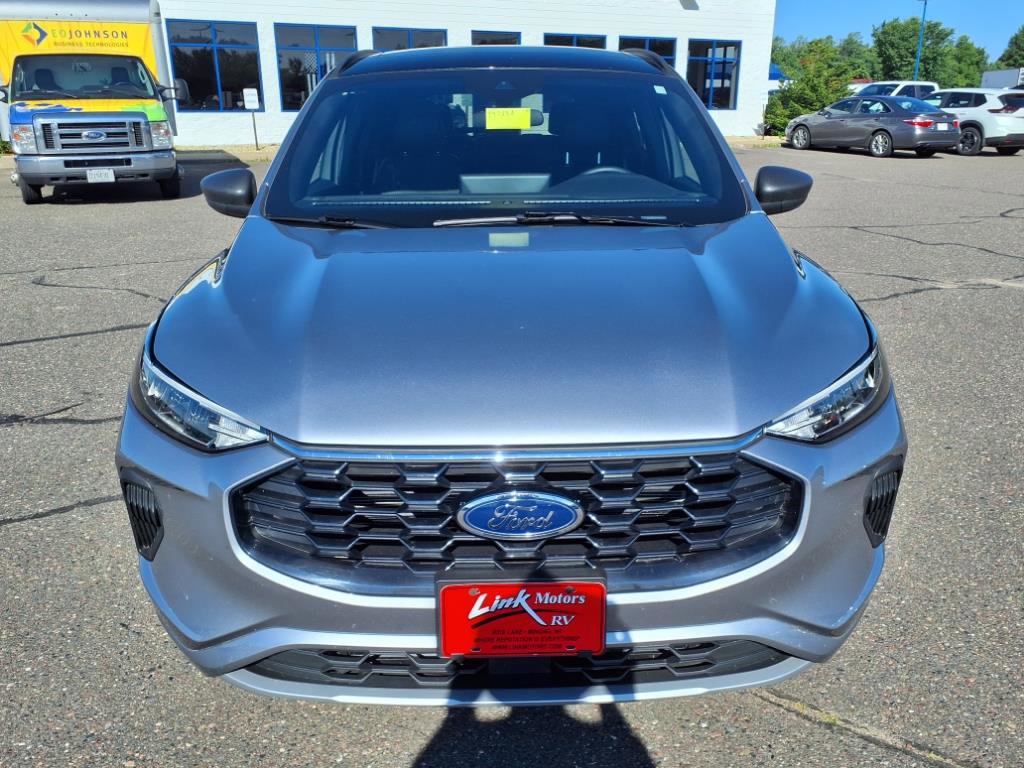 Certified 2024 Ford Escape ST-Line w/ Tech Pack #1 image 9