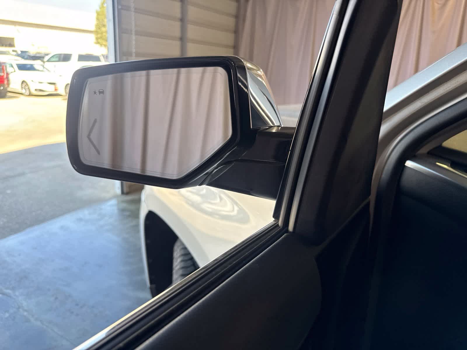 Used 2019 Chevrolet Tahoe Premier AWD/4WD image 21