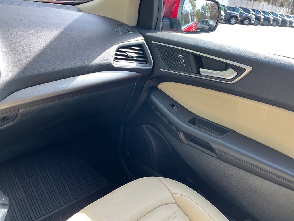 Used 2024 Ford Edge SEL w/ Convenience Package image 19