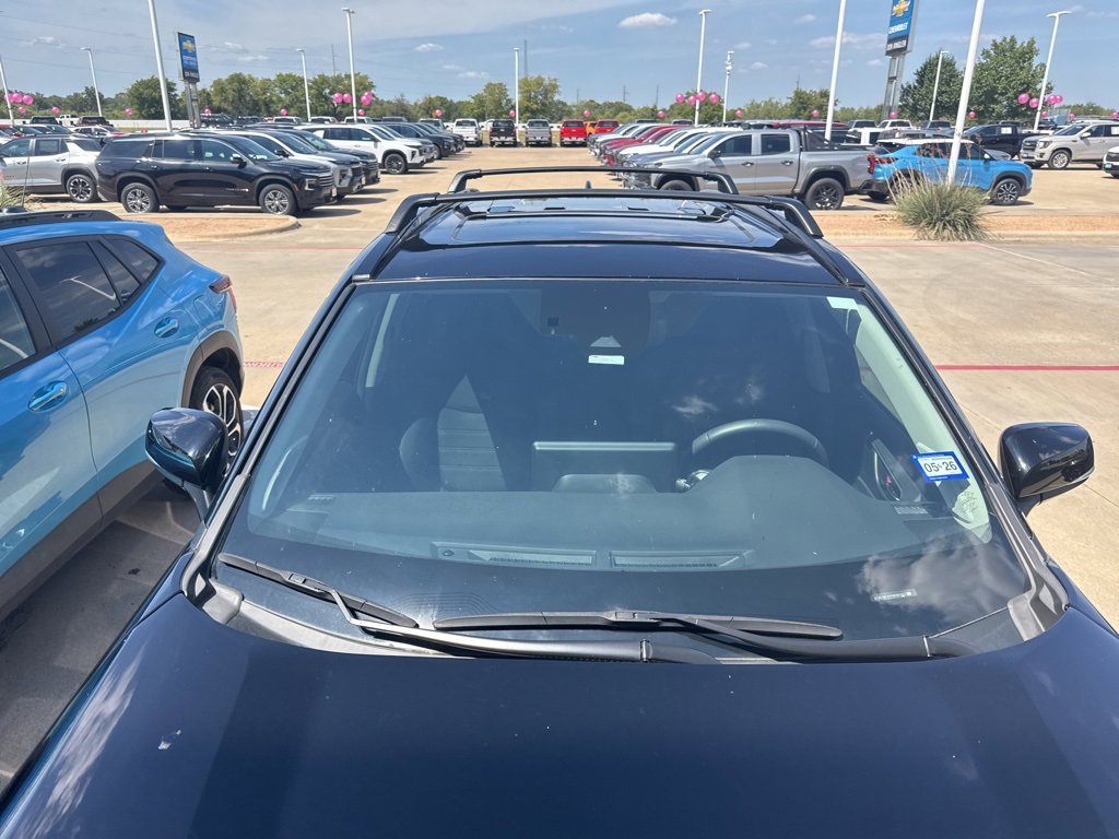 Used 2023 Toyota RAV4 XLE Premium image 6