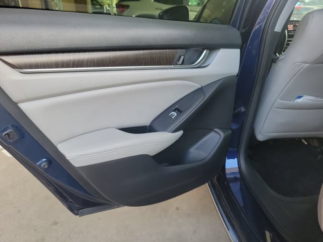 Used 2018 Honda Accord EX-L image 12