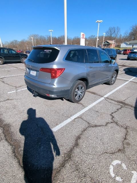 Used 2017 Honda Pilot EX-L image 3