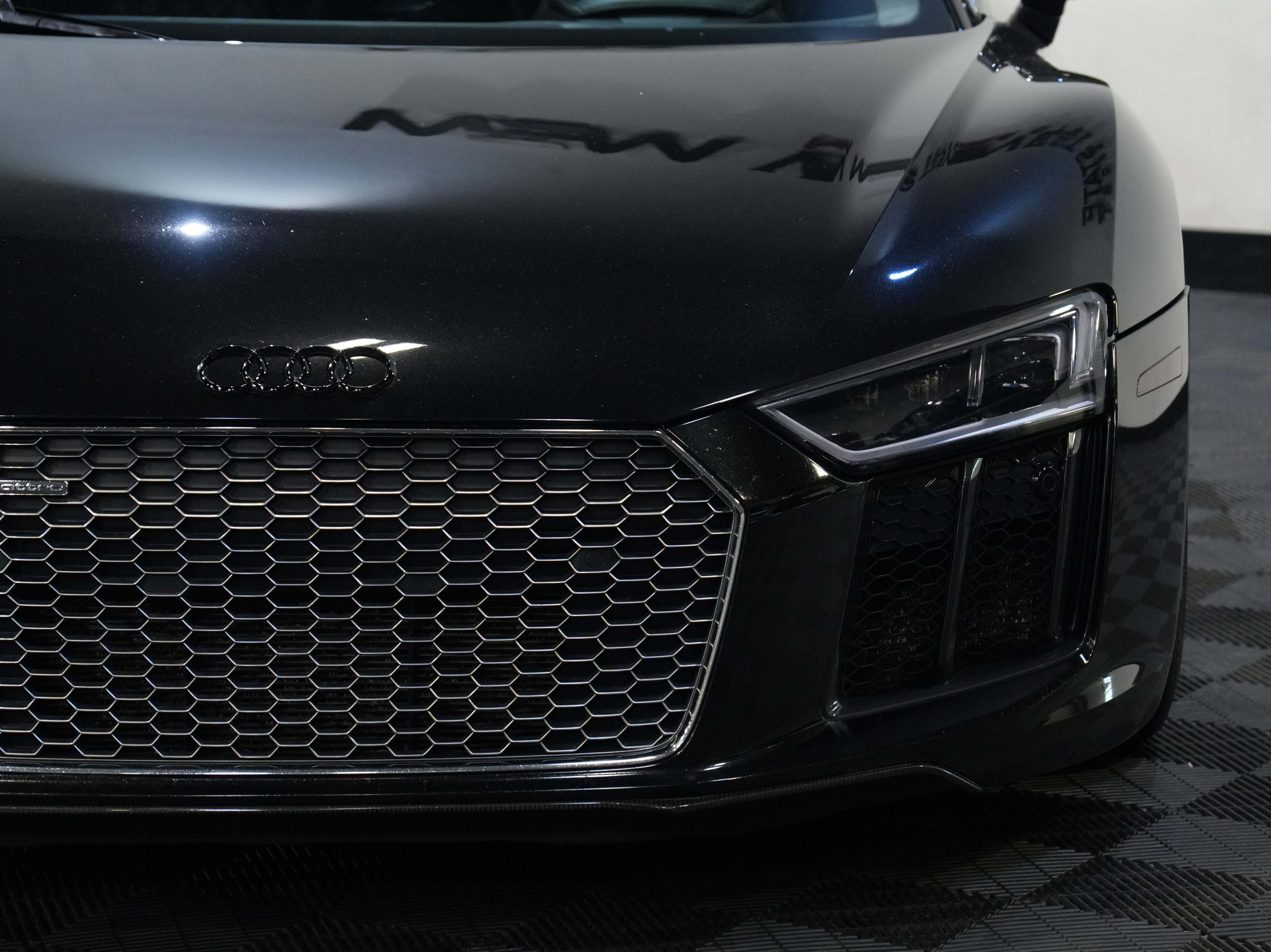 Used 2017 Audi R8 V10 plus AWD/4WD image 10