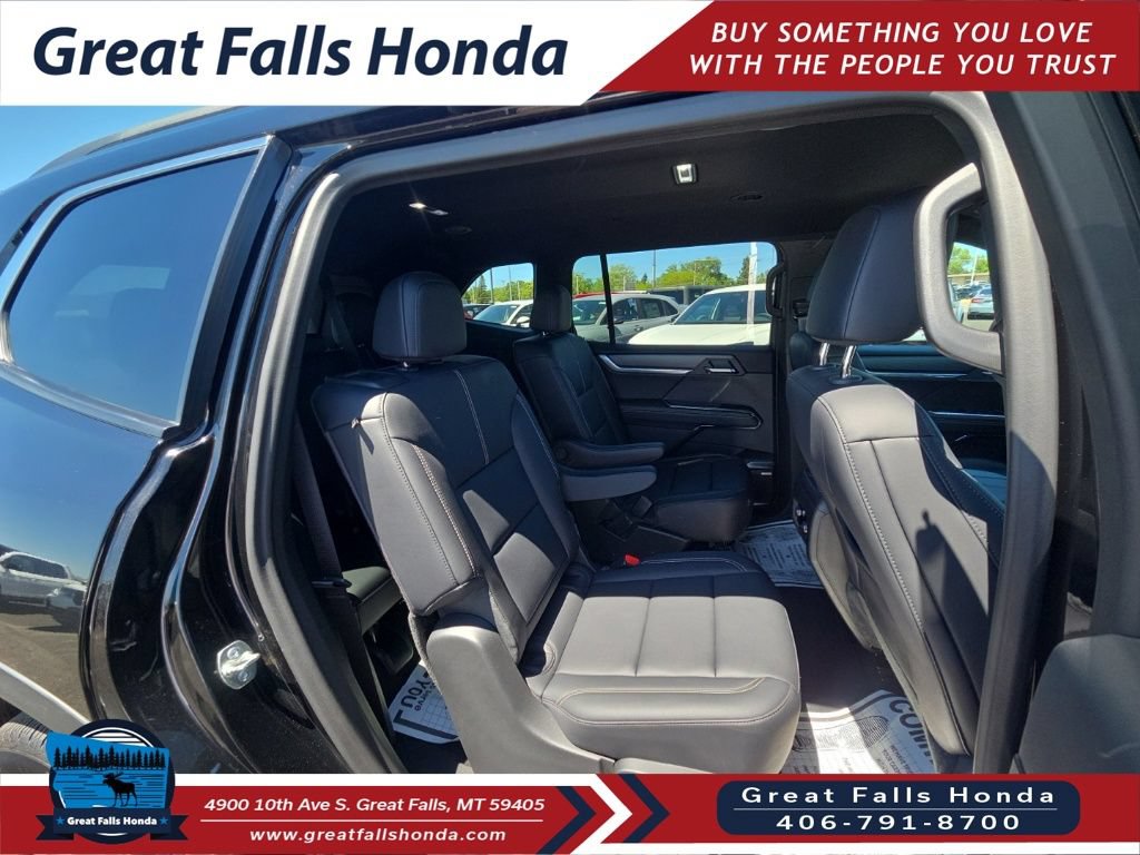 Used 2025 GMC Acadia Elevation w/ Elevation Premium Package AWD/4WD image 18