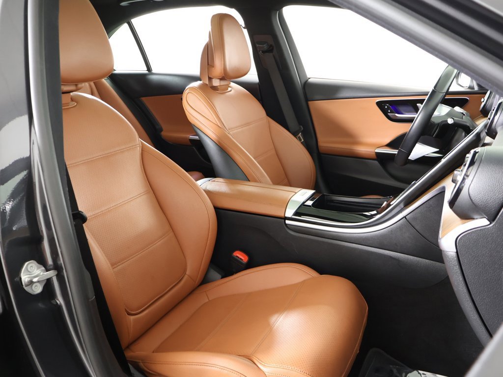 Used 2023 Mercedes-Benz C 300 4MATIC Sedan image 32