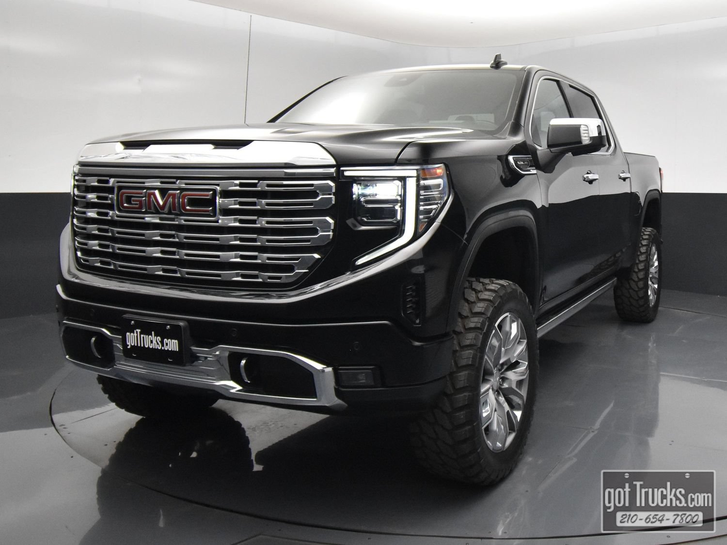Used 2024 GMC Sierra 1500 Denali w/ Denali Reserve Package AWD/4WD image 52