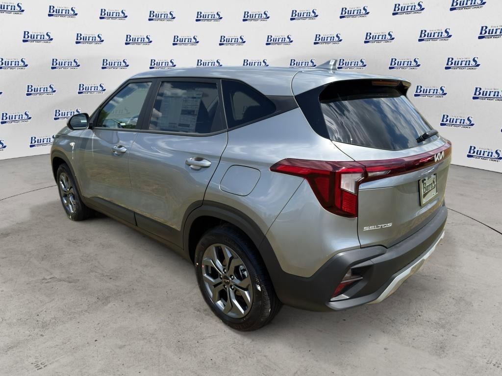 New 2026 Kia Seltos LX FWD image 5