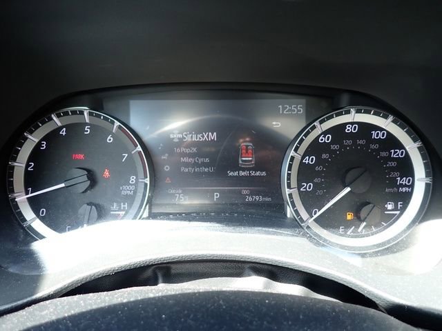 Used 2023 Toyota Highlander XLE AWD/4WD image 15