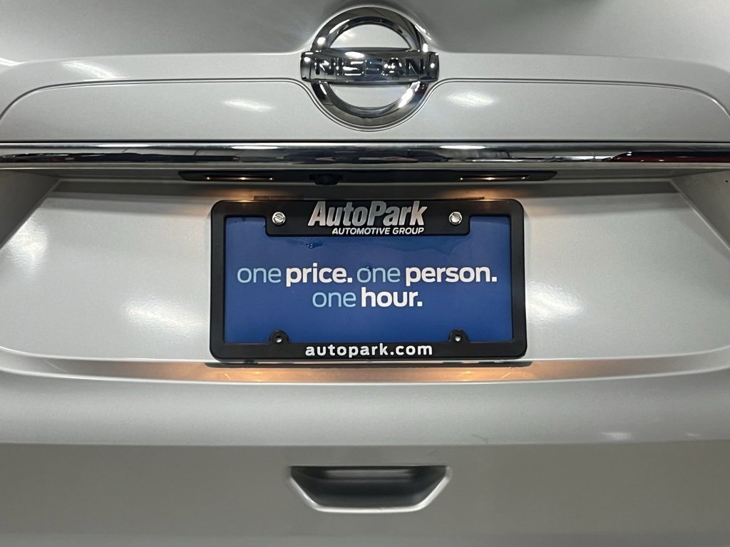 Used 2017 Nissan Rogue SL image 12