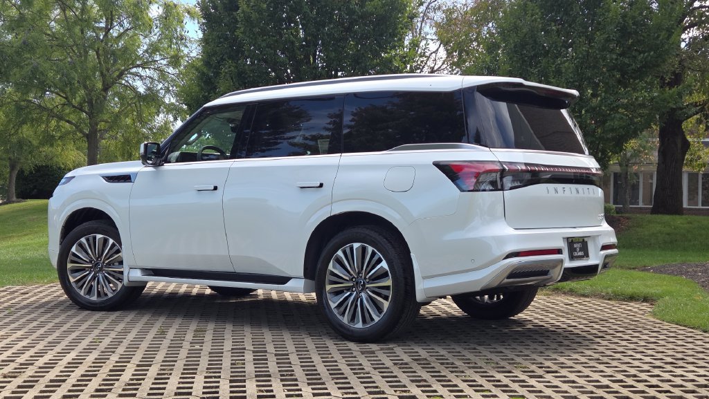New 2027 INFINITI QX80 Luxe w/ Cargo Package AWD/4WD image 8