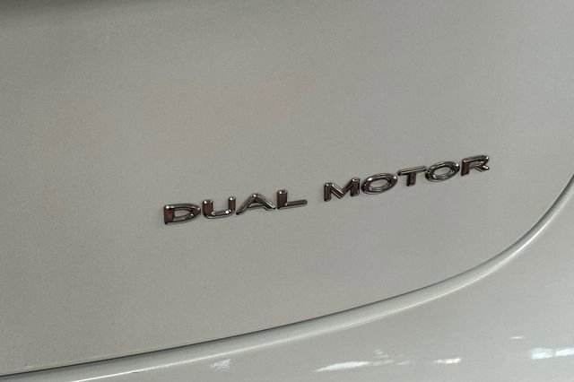 Used 2022 Tesla Model 3 Long Range AWD/4WD image 33