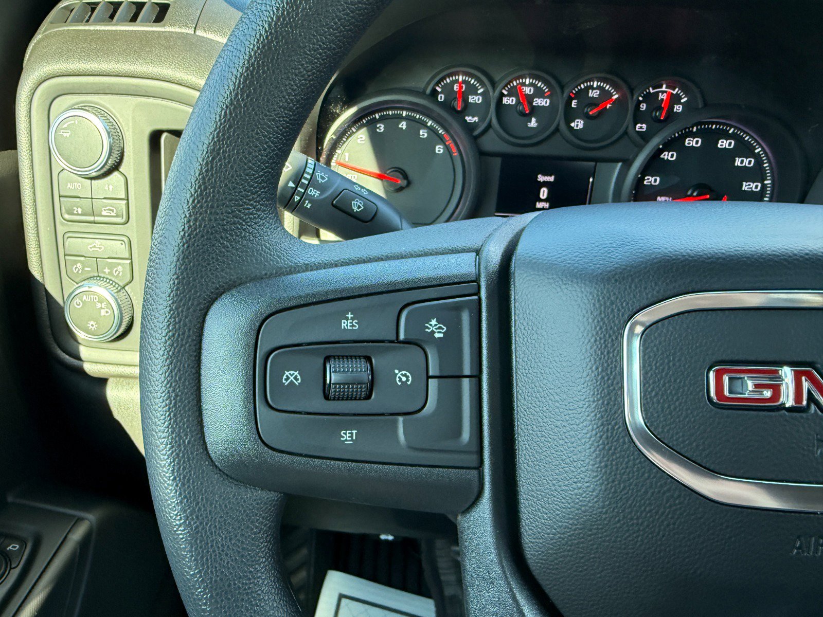 New 2026 GMC Sierra 1500 Pro w/ Graphite Edition AWD/4WD image 24