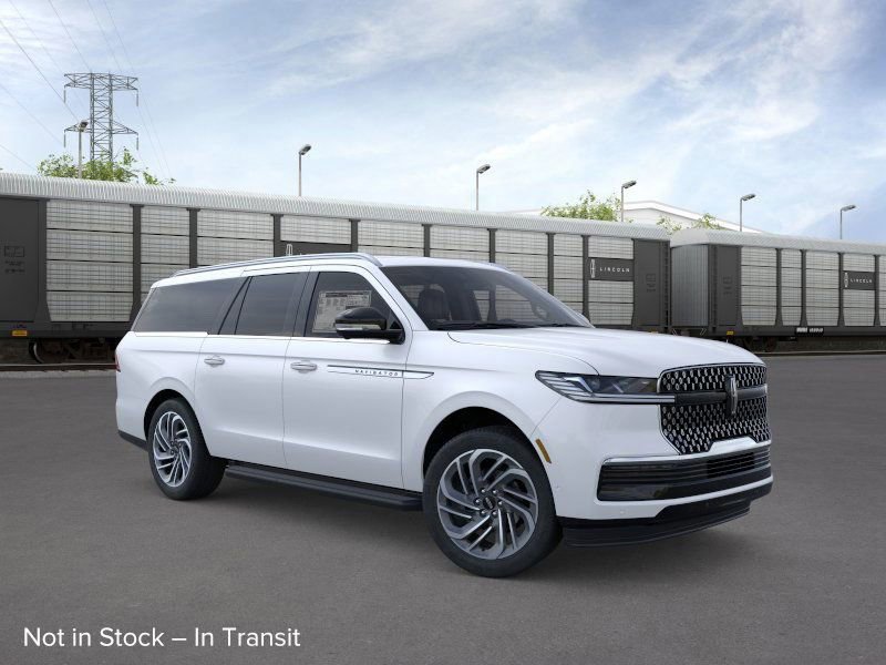 New 2026 Lincoln Navigator L Premier image 7