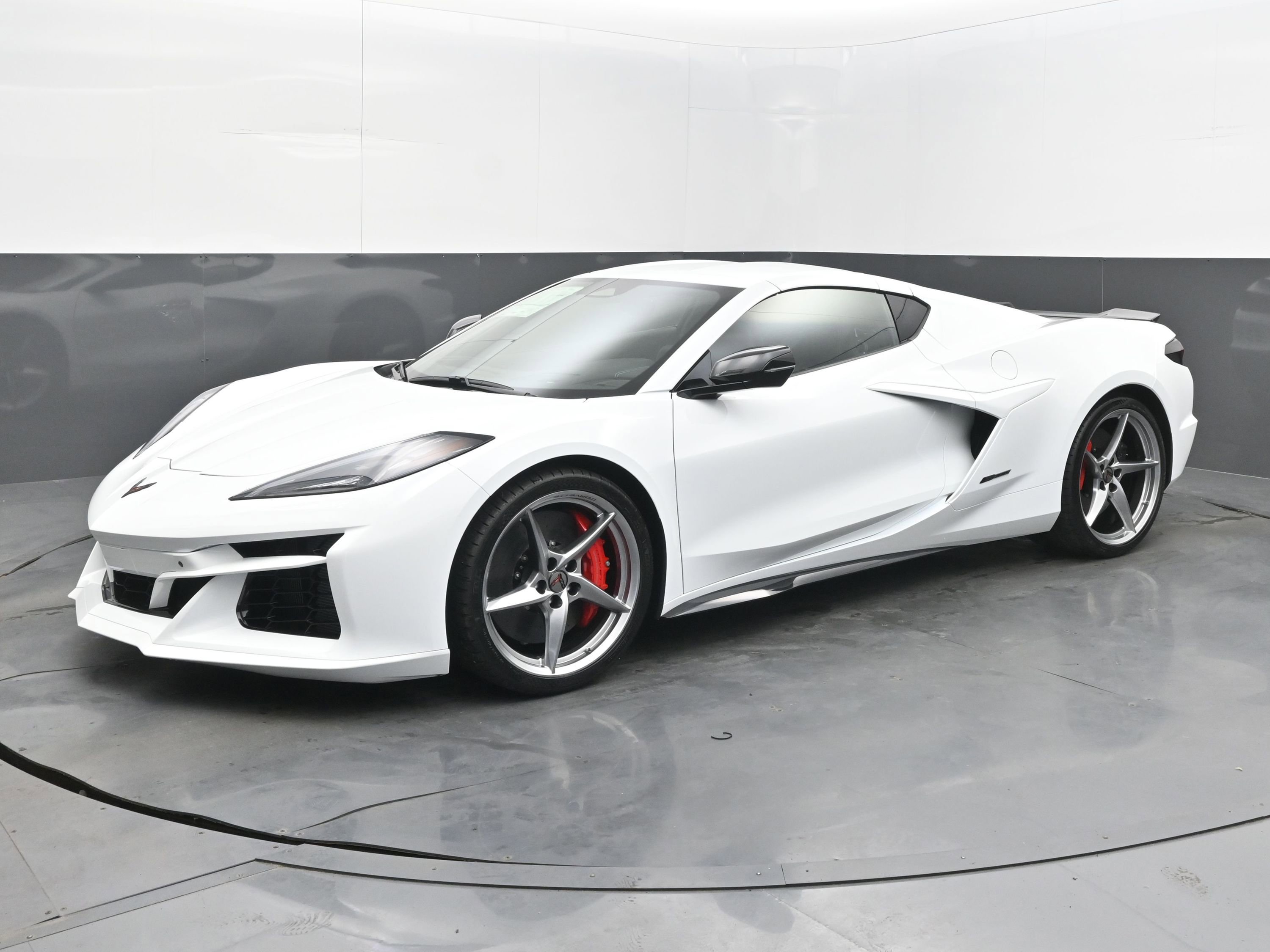 New 2025 Chevrolet Corvette E-Ray image 9