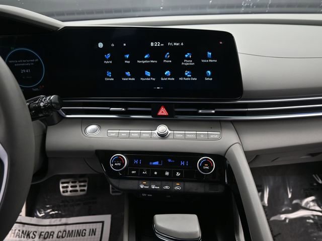 Used 2025 Hyundai Elantra SEL image 15