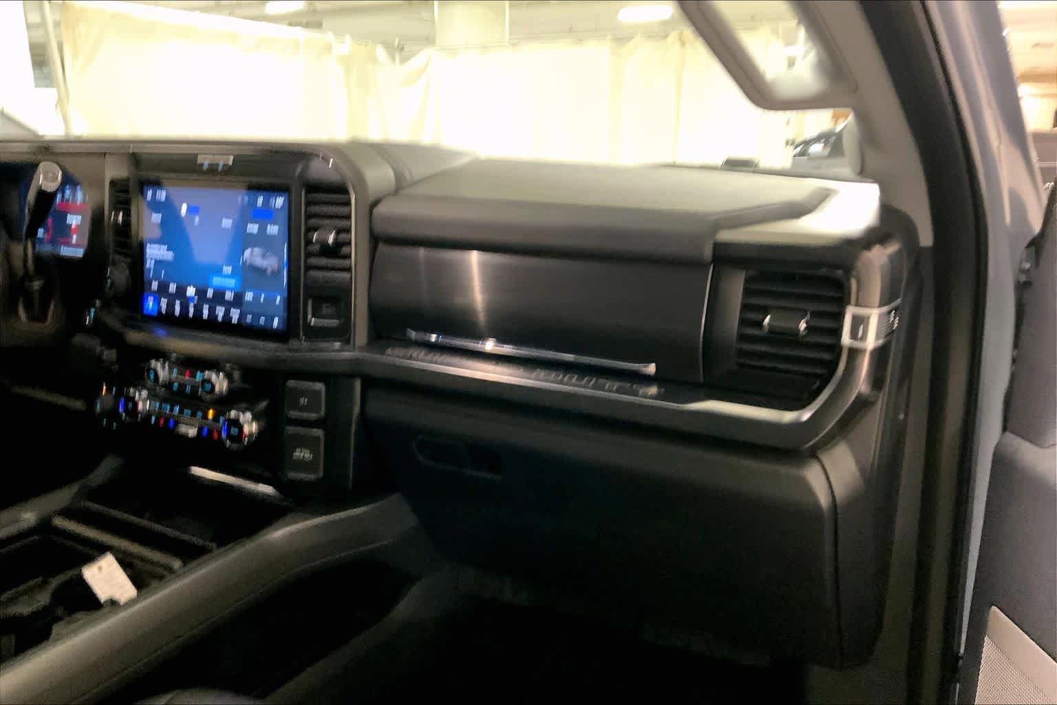 Used 2026 Ford F350 Lariat w/ Tremor Off-Road Package AWD/4WD image 18