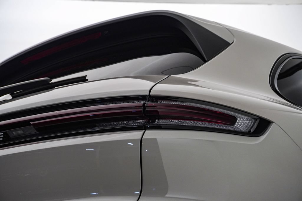 New 2026 Porsche Cayenne AWD/4WD image 12