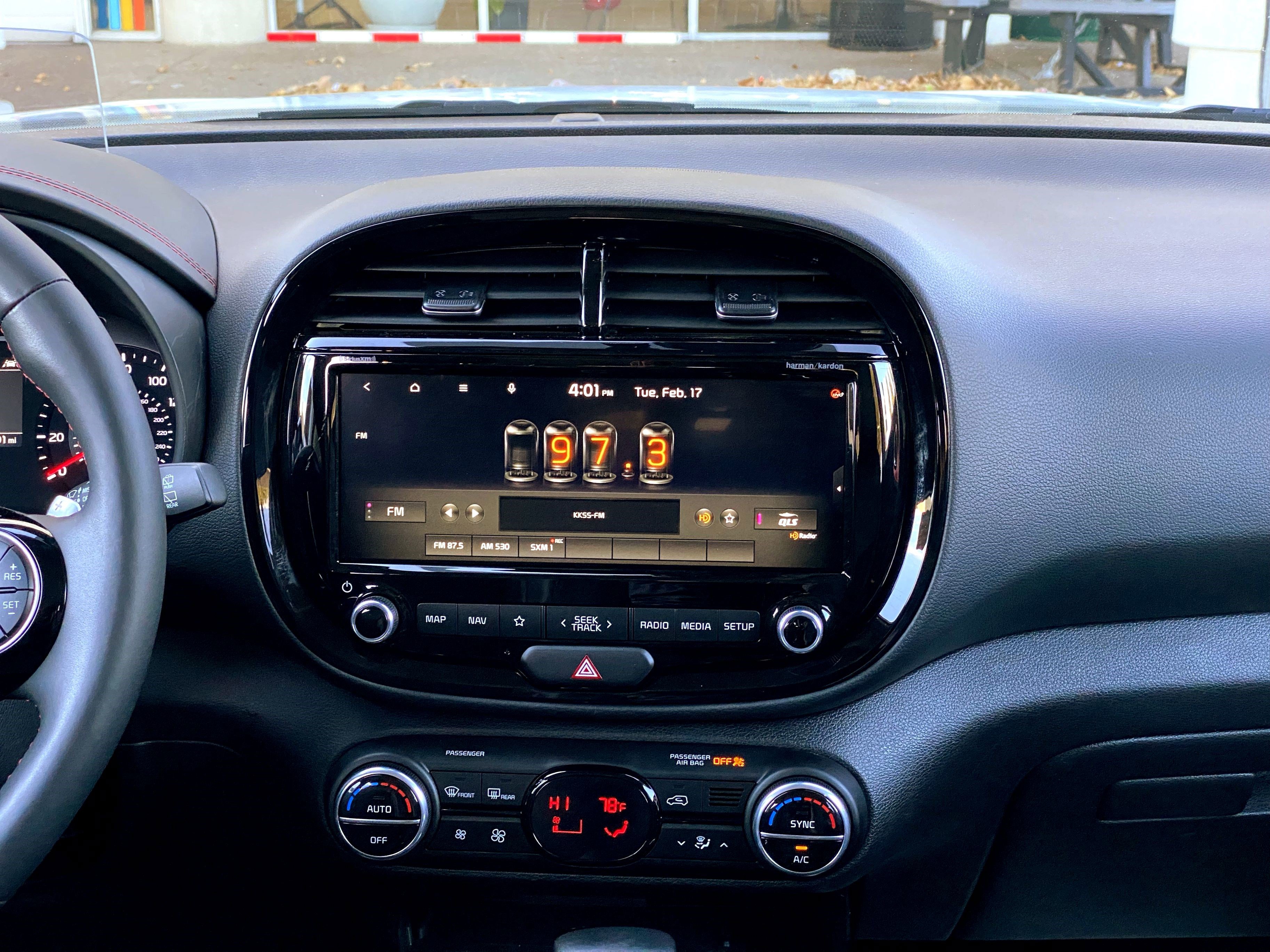 Used 2022 Kia Soul Turbo FWD image 32