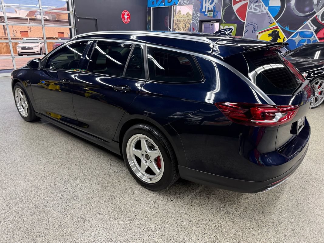 Used 2020 Buick Regal Preferred AWD/4WD image 3