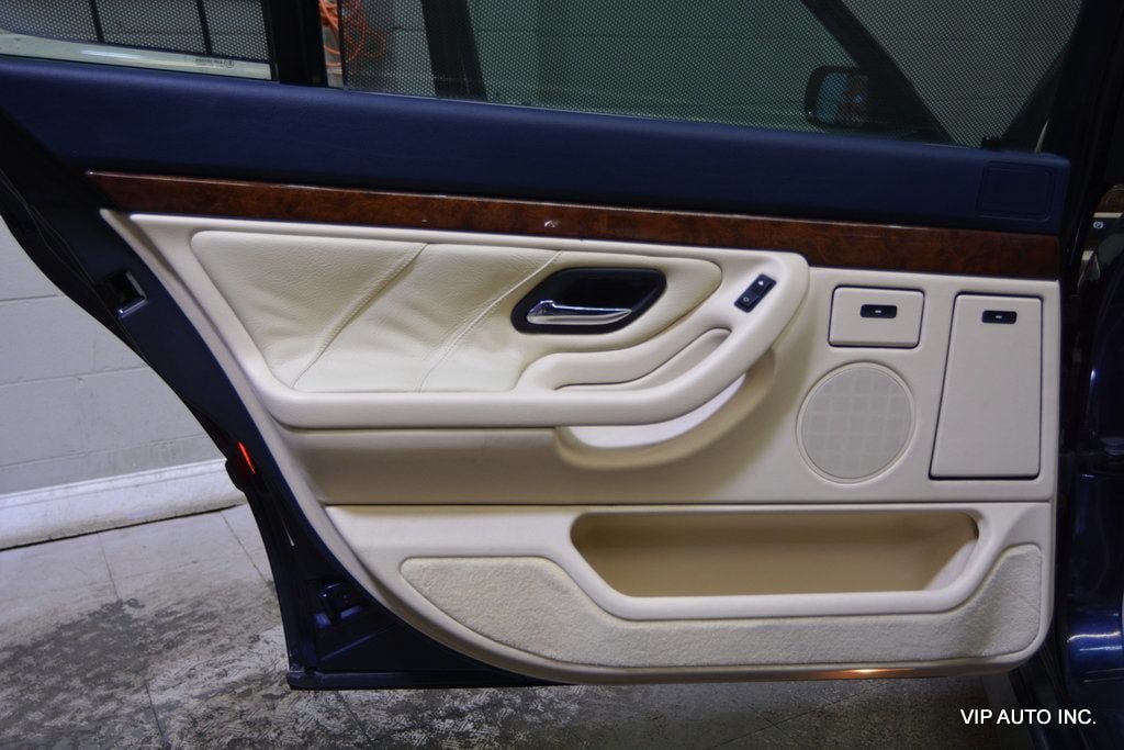 Used 2000 BMW 740iL RWD image 13
