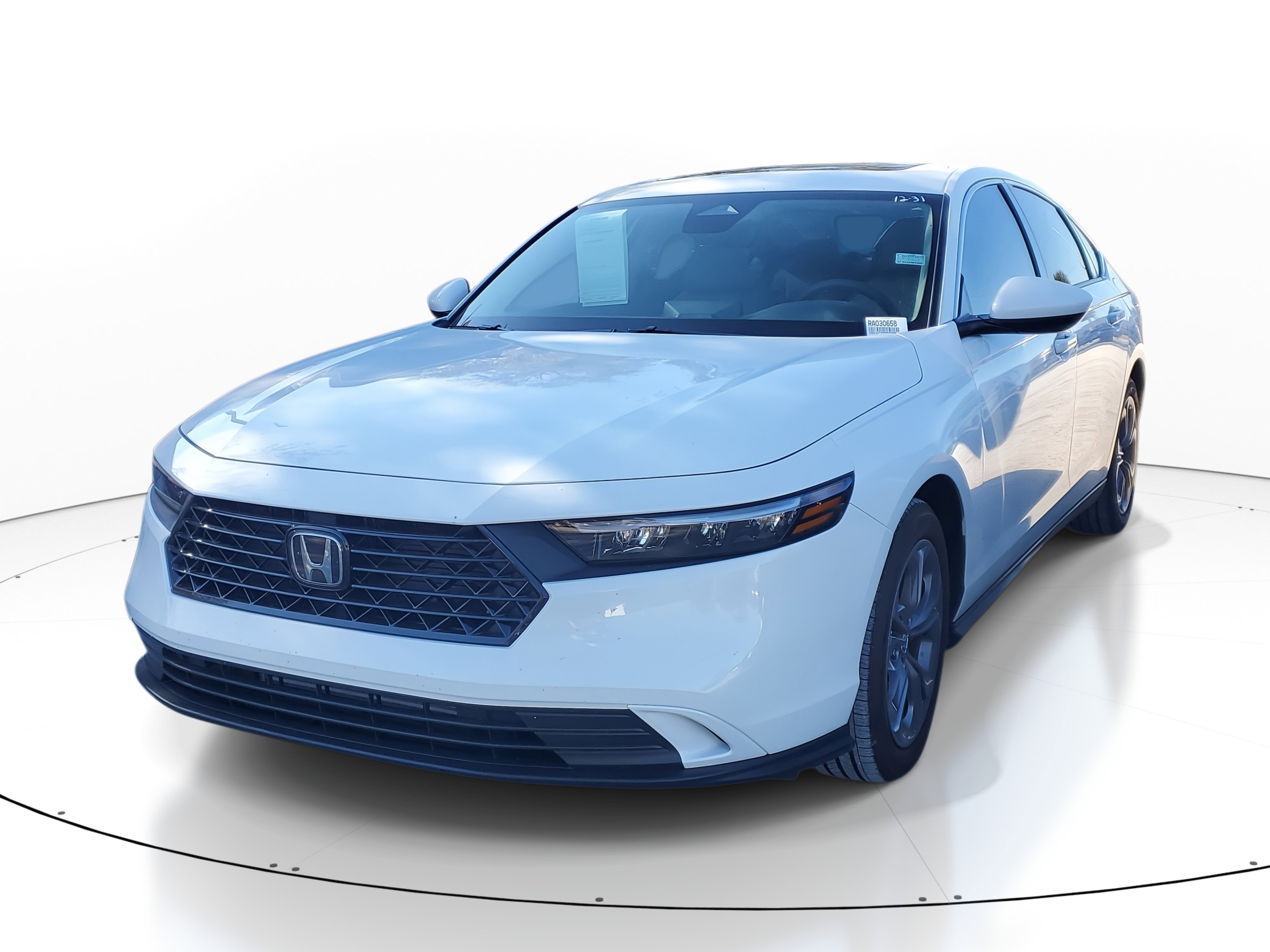 Used 2024 Honda Accord EX image 3