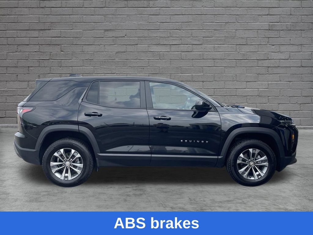 Used 2026 Chevrolet Equinox LT AWD/4WD image 9