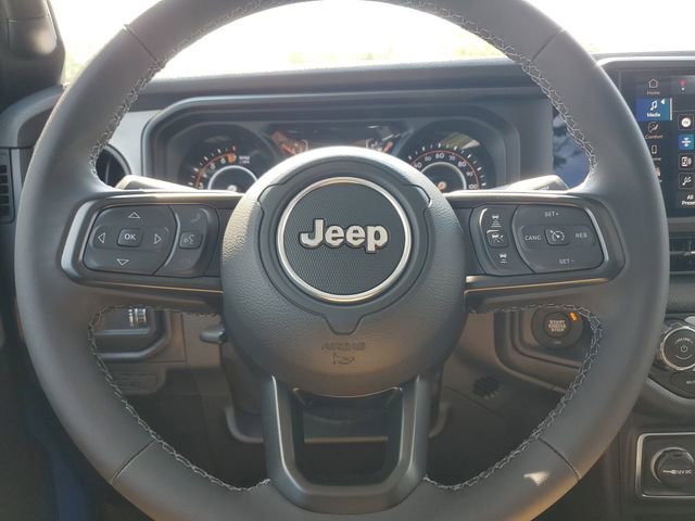 New 2025 Jeep Gladiator Sport AWD/4WD image 22