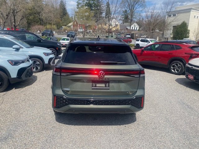 New 2026 Volkswagen Tiguan SE R-Line AWD/4WD image 5