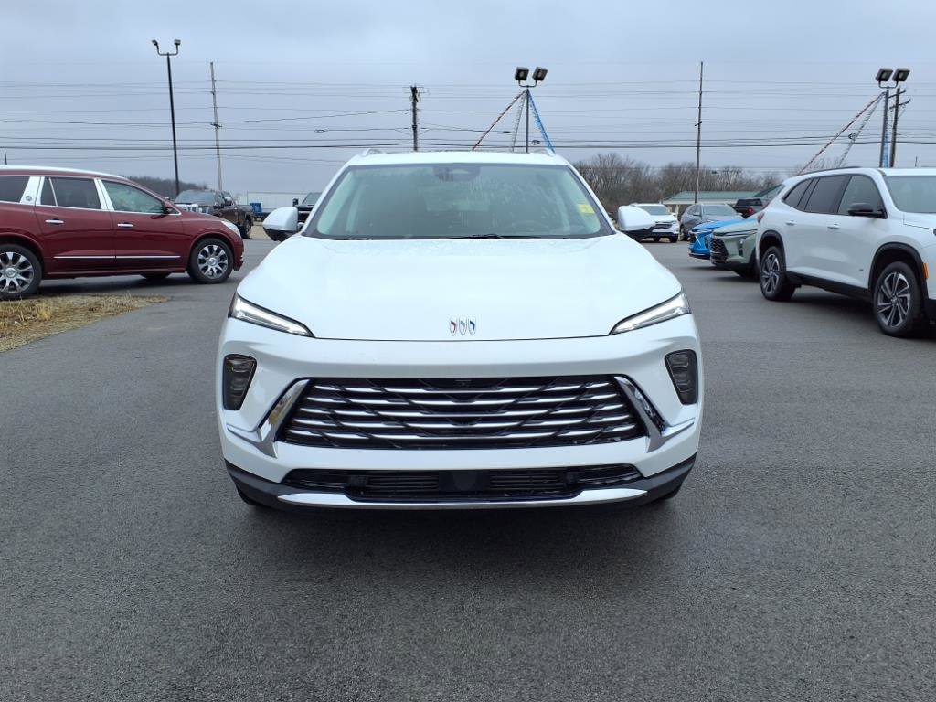 New 2025 Buick Envision Preferred image 2