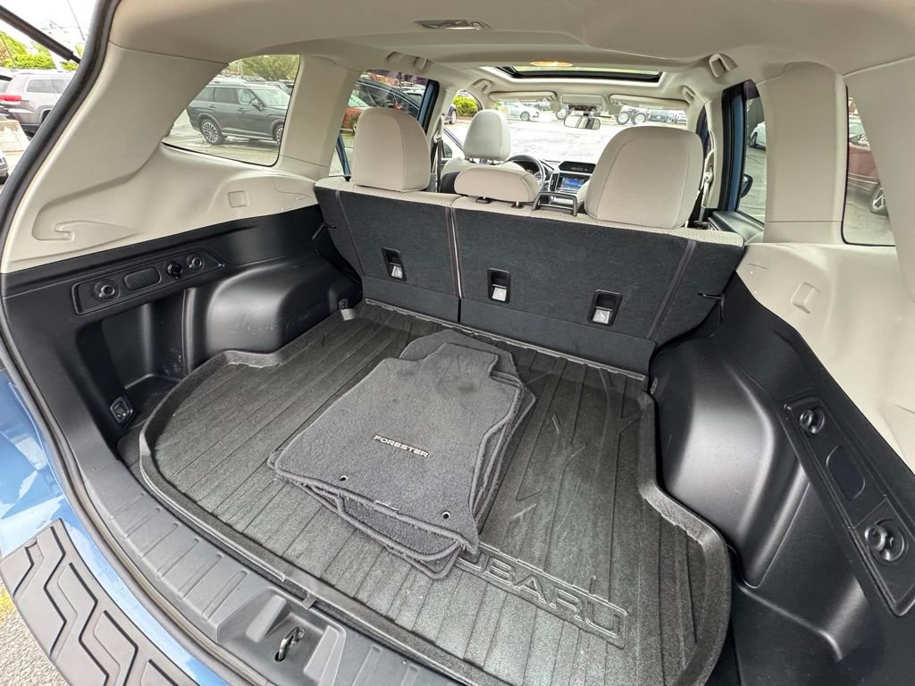 Used 2019 Subaru Forester Premium w/ All-Weather Package AWD/4WD image 30