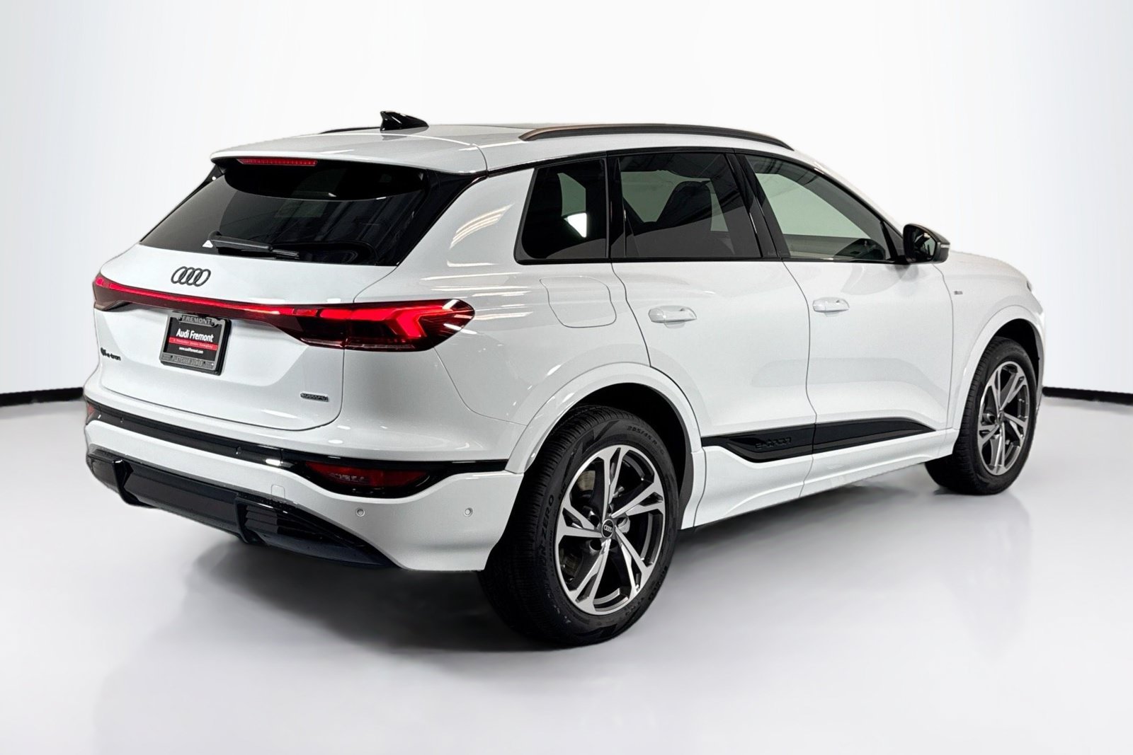 New 2027 Audi Q6 e-tron Premium Plus AWD/4WD image 5