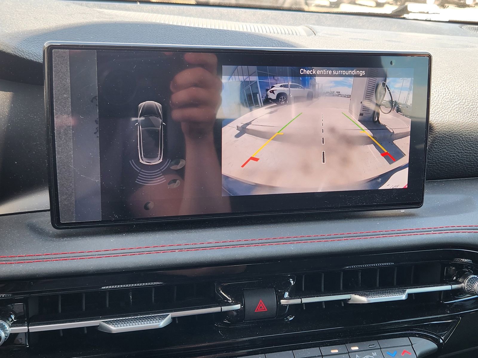 Used 2024 Dodge Hornet R/T w/ R/T Blacktop Package image 18