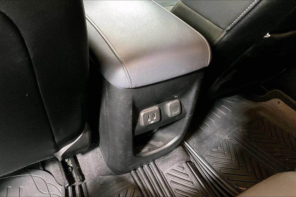 Used 2020 Chevrolet Colorado Z71 image 30