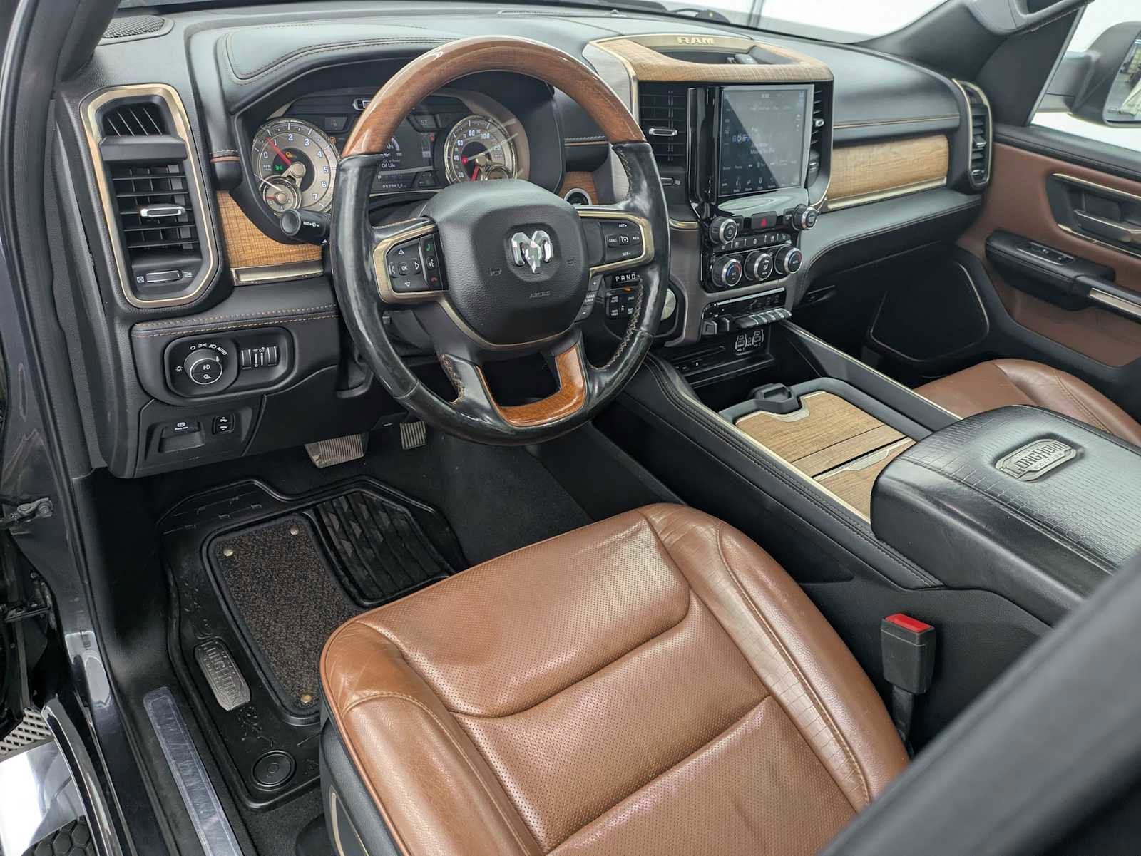 Used 2019 RAM 1500 Laramie Longhorn image 2