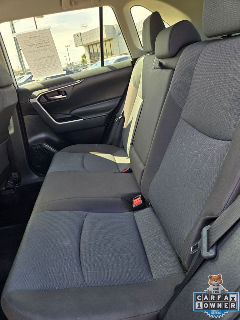 Used 2025 Toyota RAV4 XLE image 34