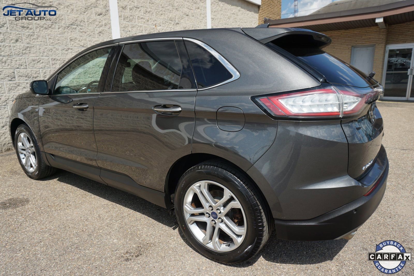 Used 2018 Ford Edge Titanium image 8