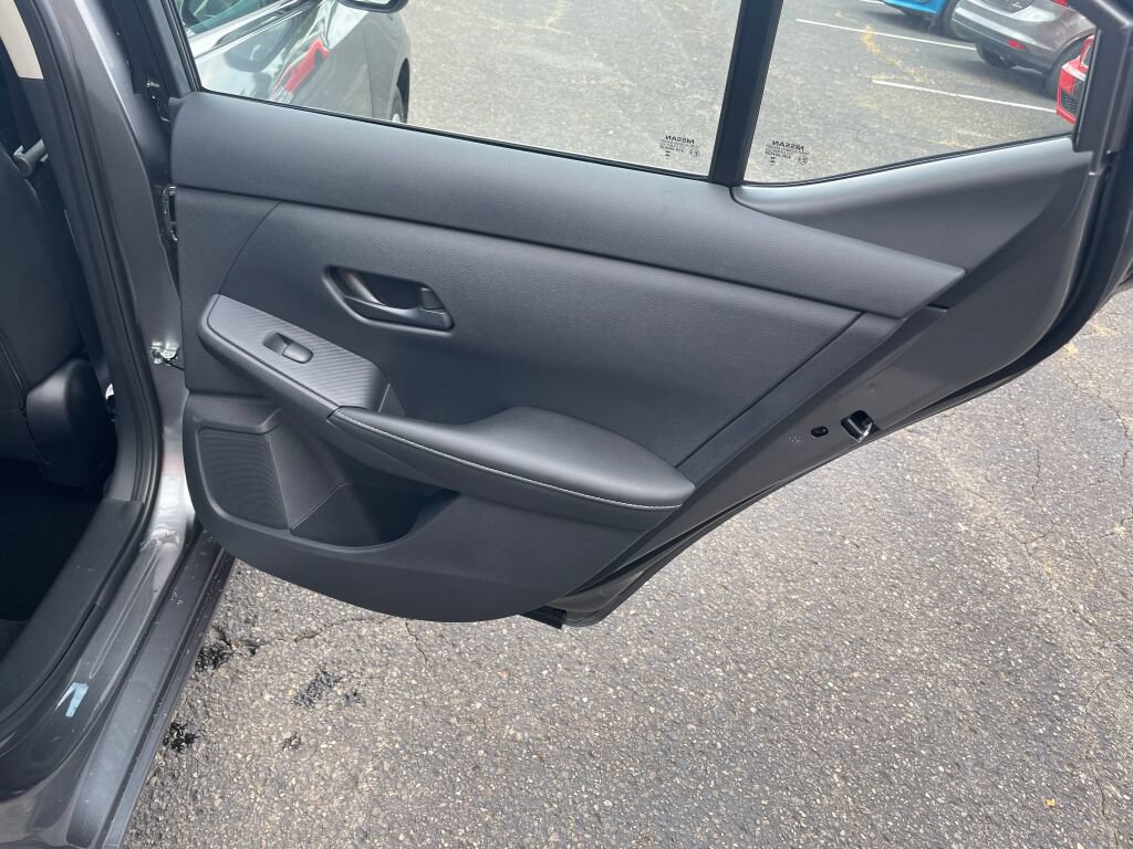 Used 2024 Nissan Sentra S FWD image 18