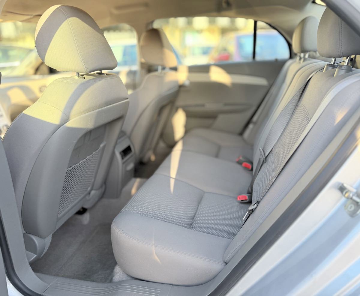 Used 2012 Chevrolet Malibu LS image 19