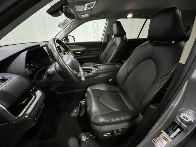 Certified 2024 Toyota Grand Highlander AWD image 10
