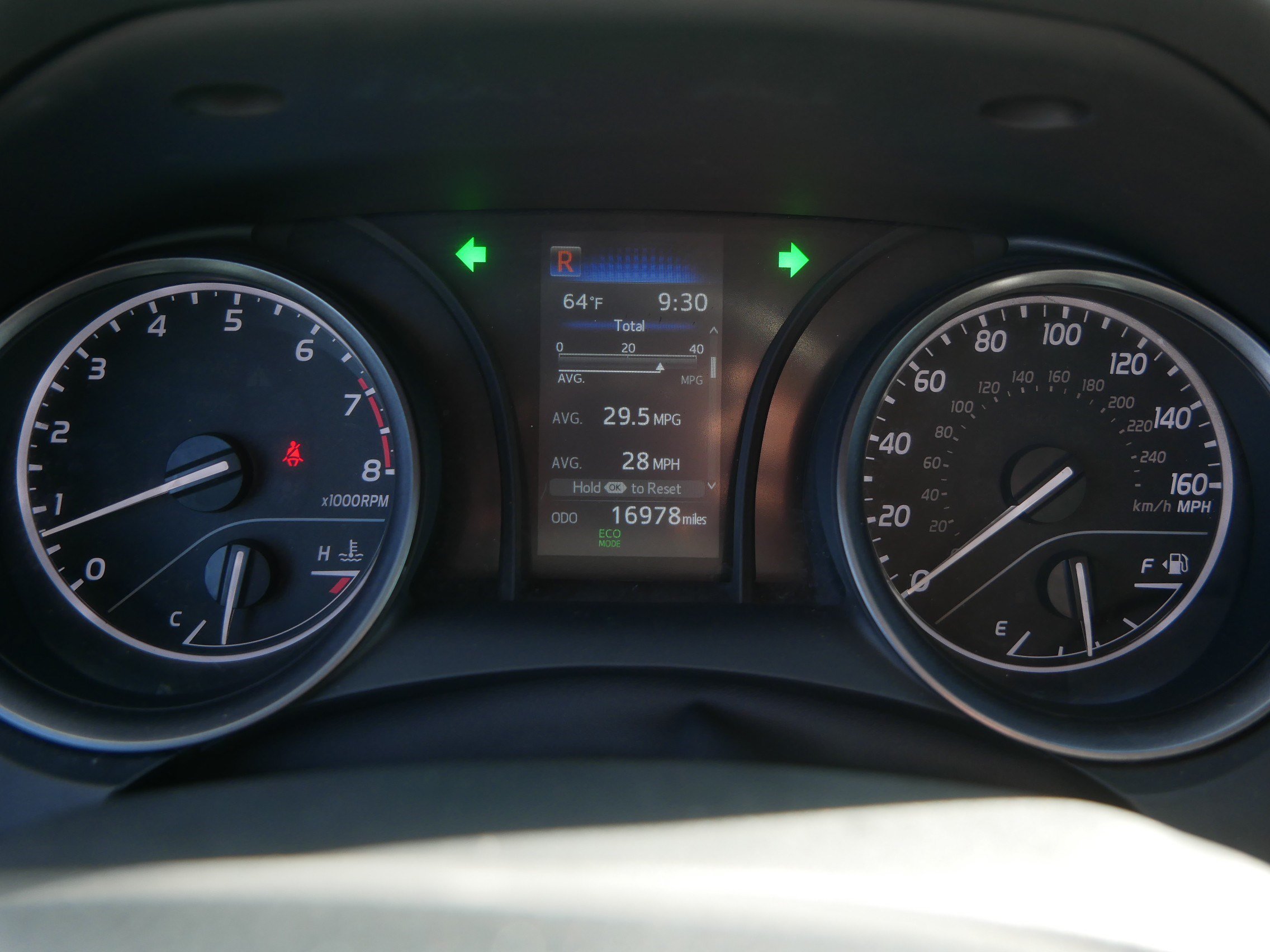 Used 2023 Toyota Camry SE FWD image 31
