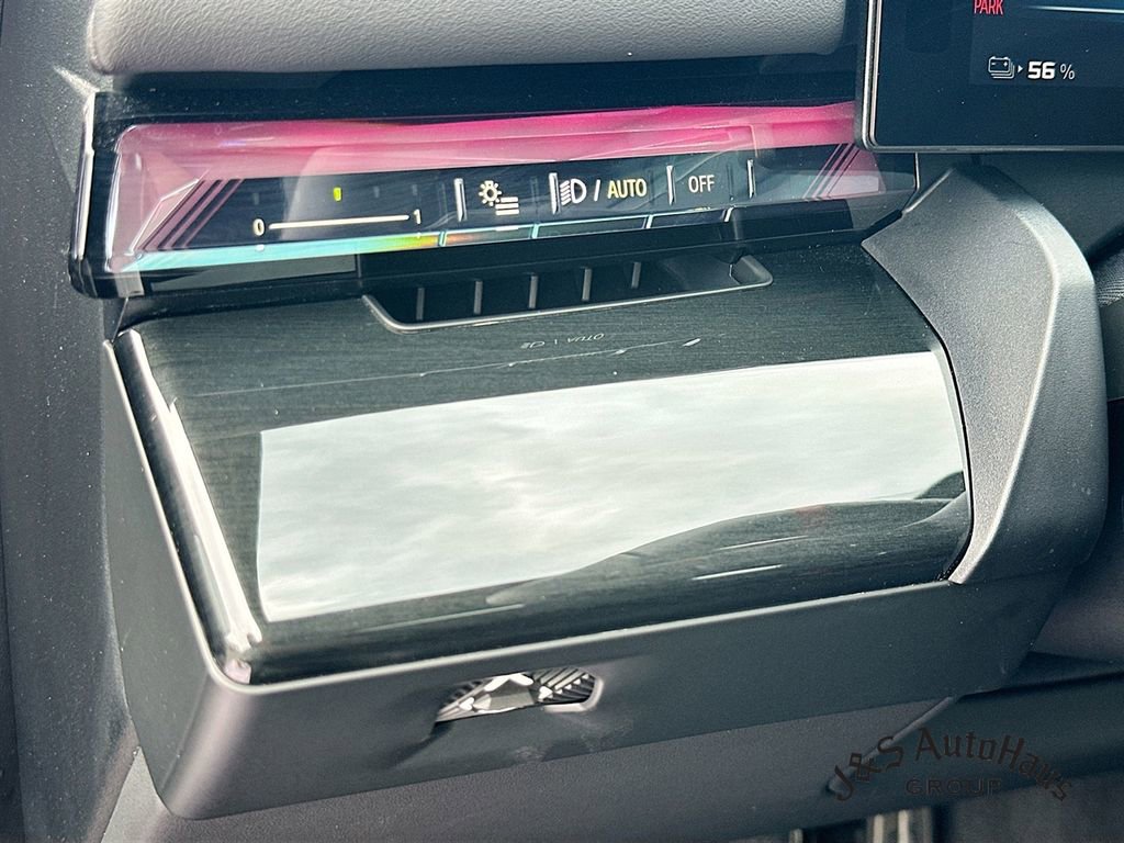 Used 2024 BMW i5 M60 w/ Premium Package image 10