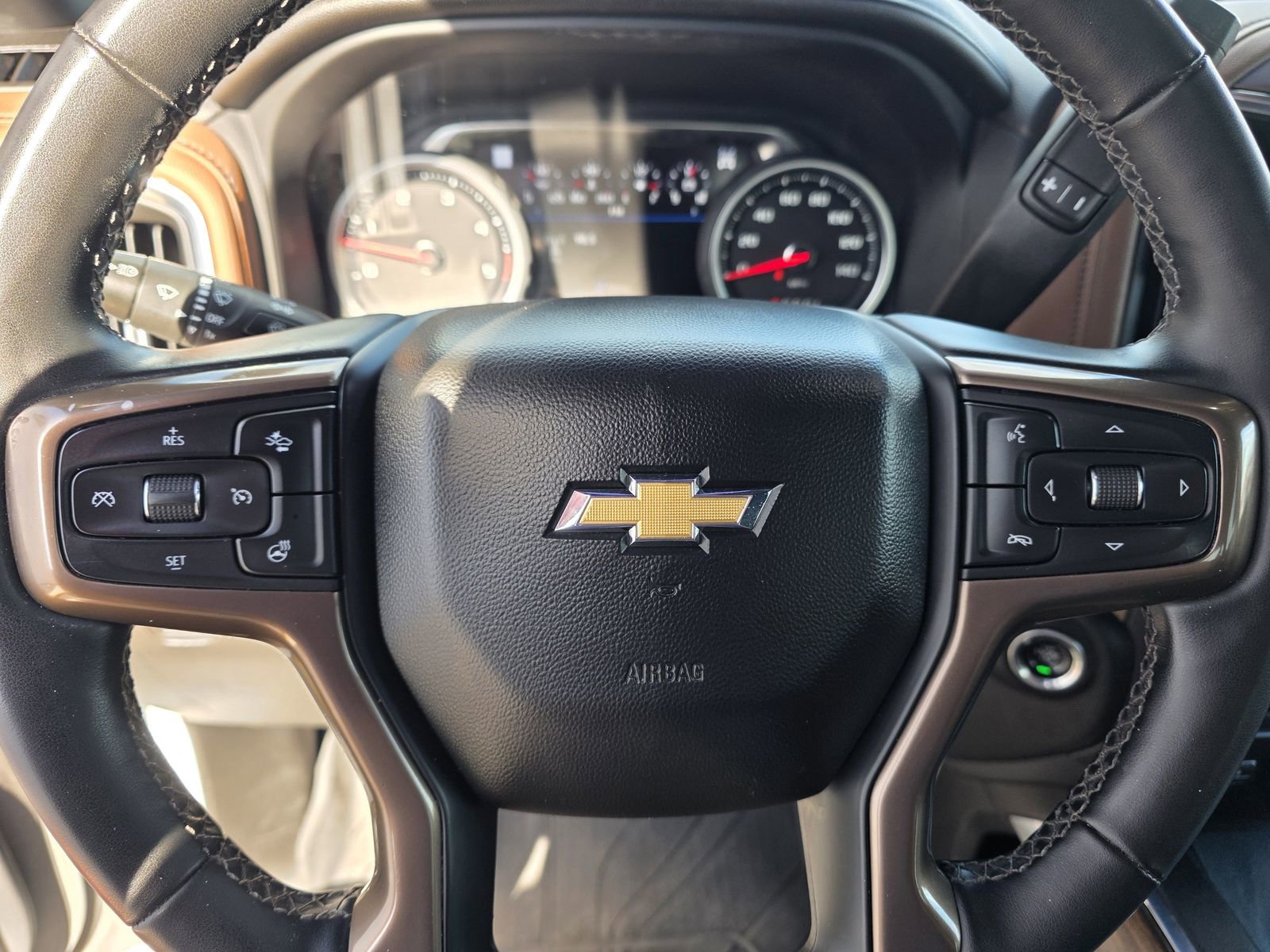 Used 2023 Chevrolet Silverado 3500 High Country image 31