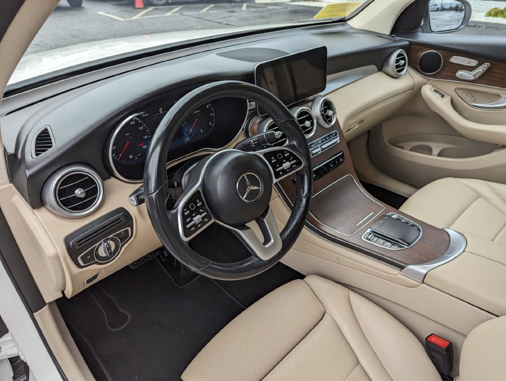 Used 2022 Mercedes-Benz GLC 300 4MATIC image 15