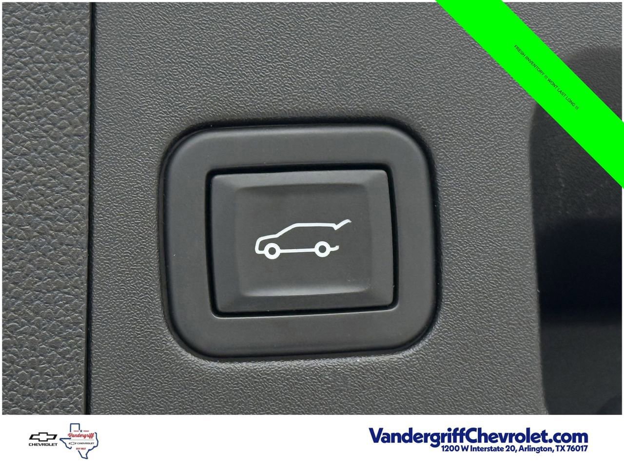 Used 2023 Cadillac XT4 Premium Luxury w/ Enhanced Visibility Package FWD image 26