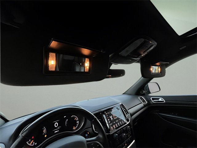 Used 2020 Jeep Grand Cherokee Altitude image 24